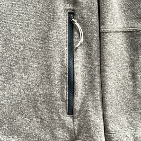 The North Face Fleece Jacket - Gray with Orange accents - EUC - Large - Picture 5 of 6